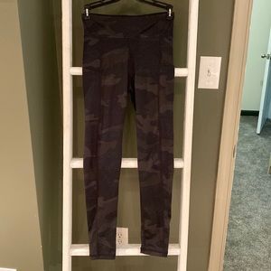 Aeropostale leggings. Size small